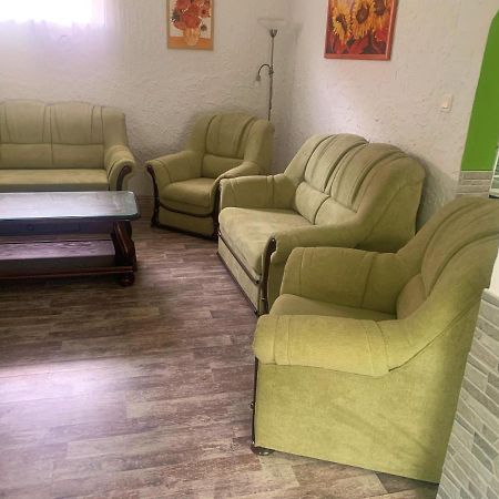 Viktor Apartmanhaz Zamardi Exterior photo