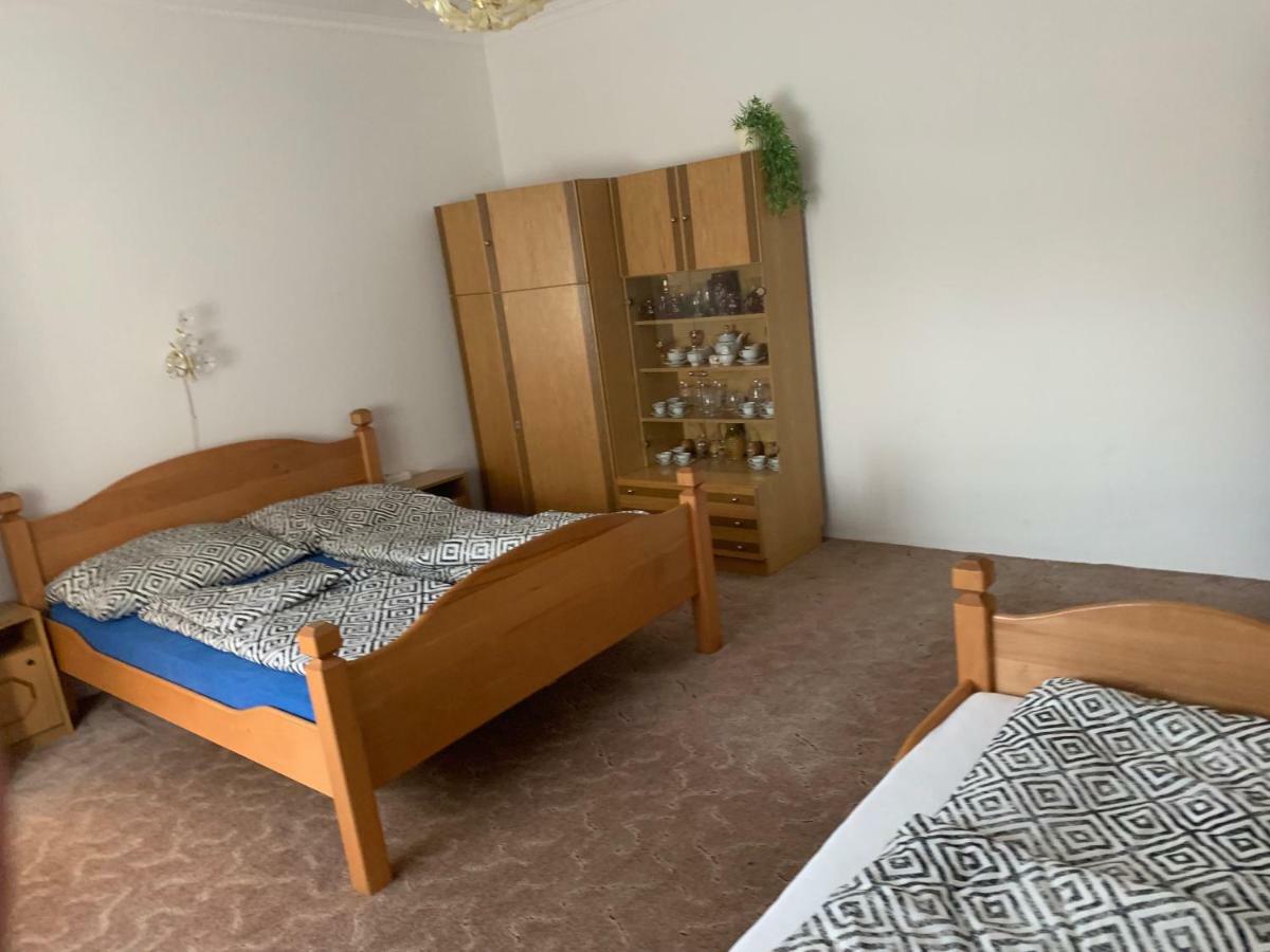 Viktor Apartmanhaz Zamardi Exterior photo